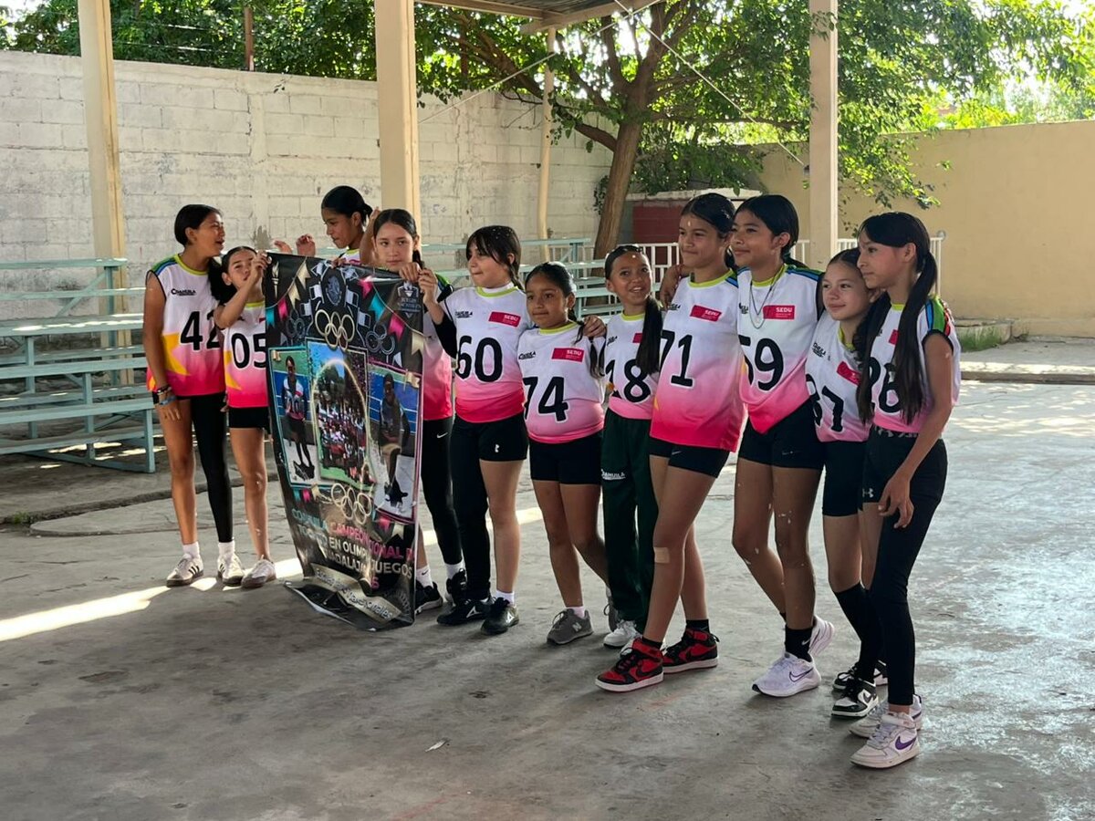 Campeonas nacionales regresan a casa entre aplausos; Frontera celebra histórico triunfo en Futbol Bandera