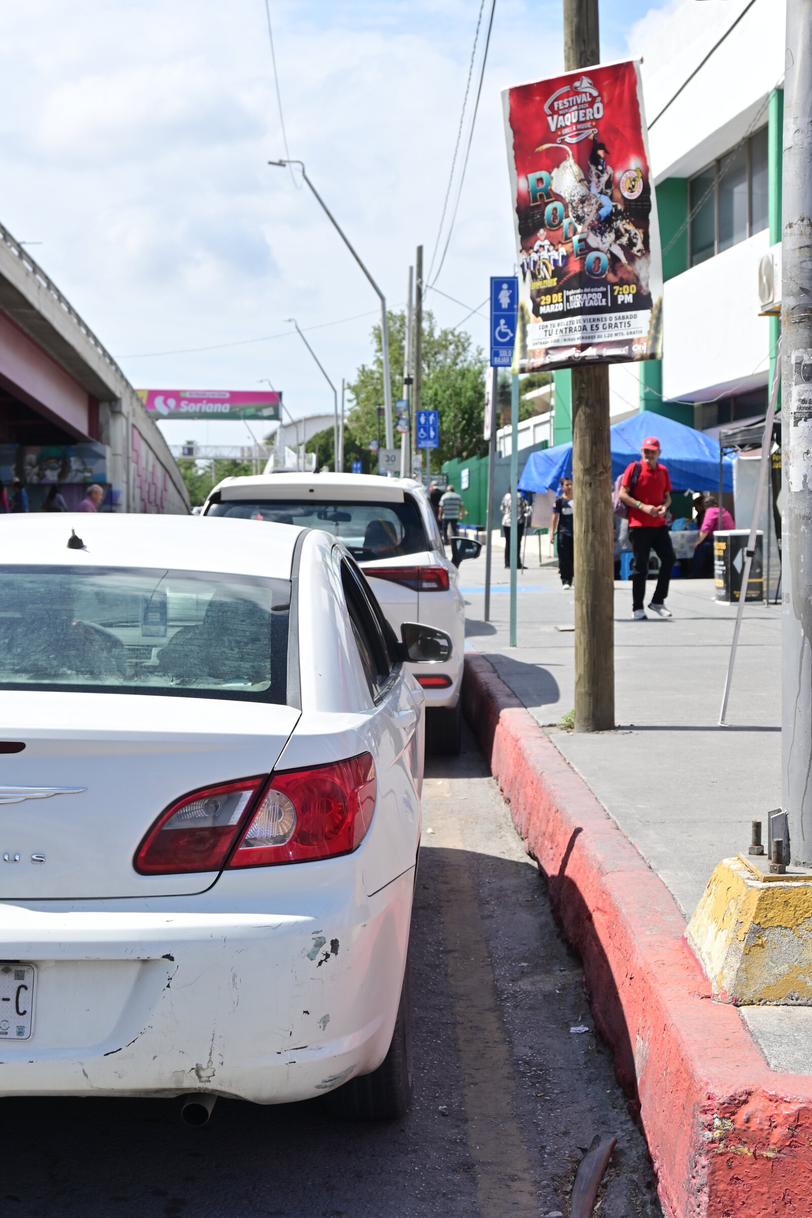 Van más de 500 multas por estacionarse en zonas prohibidas