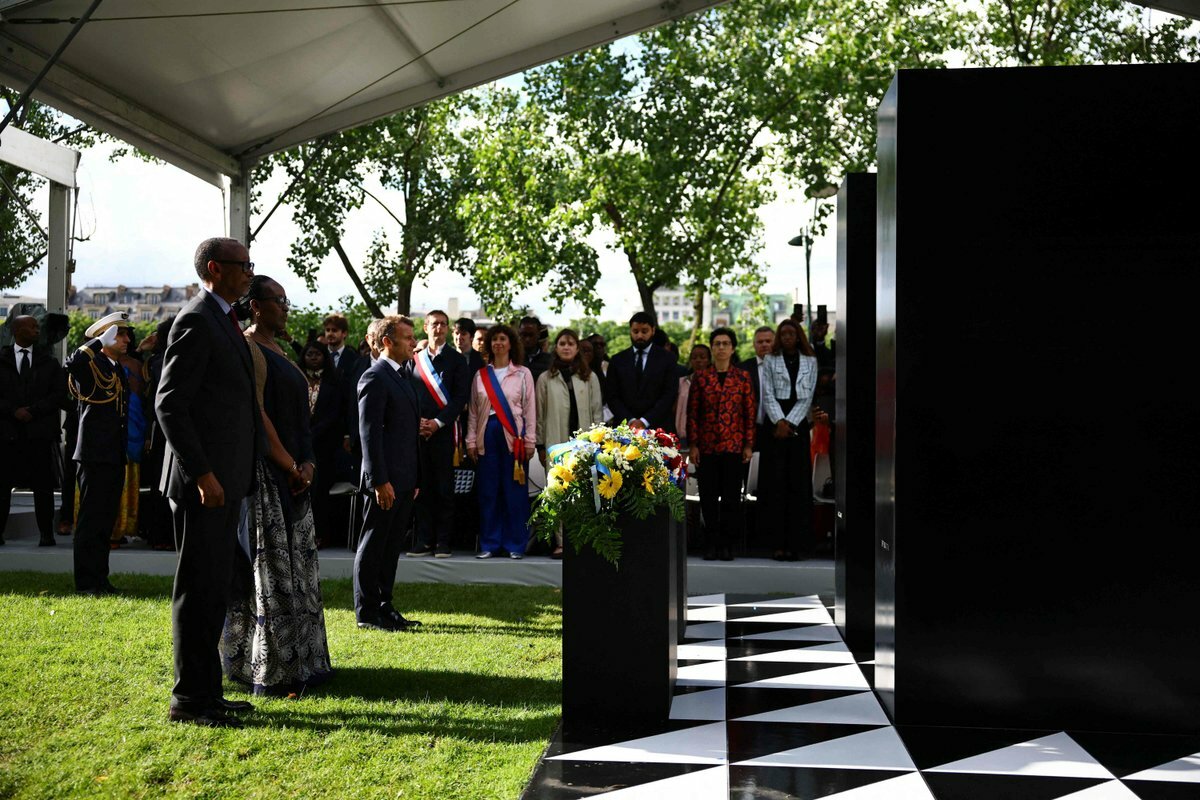 Francia inaugura monumento a víctimas del genocidio tutsi en París