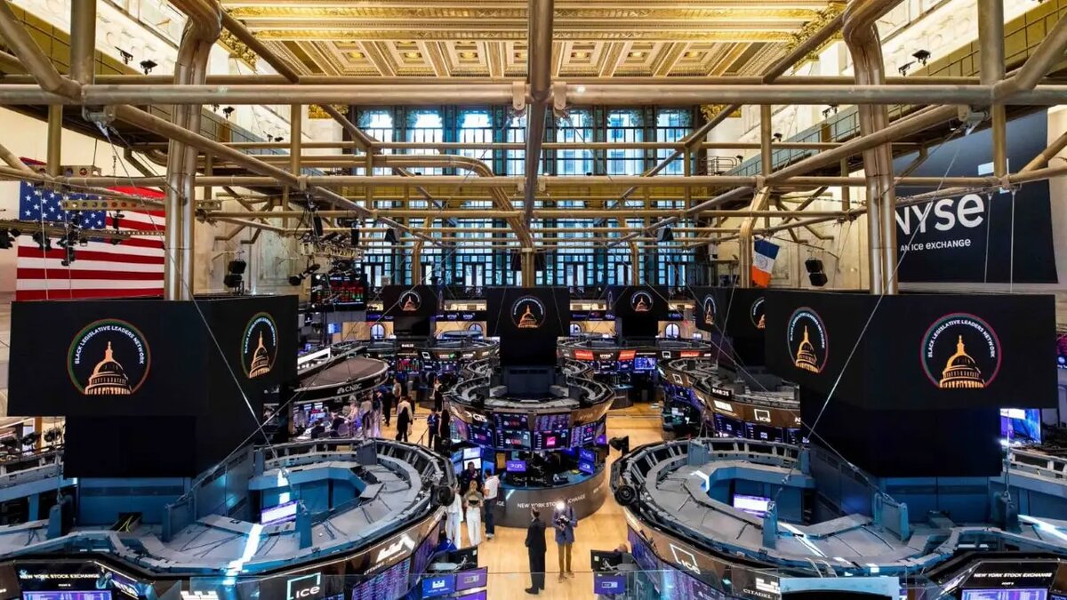 Wall Street cae por tensión entre Estados Unidos e Irán