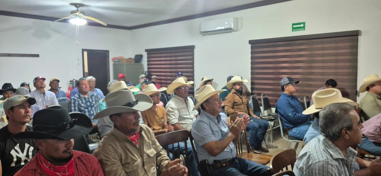Buscan blindar al sector ganadero de Zaragoza contra el gusano b