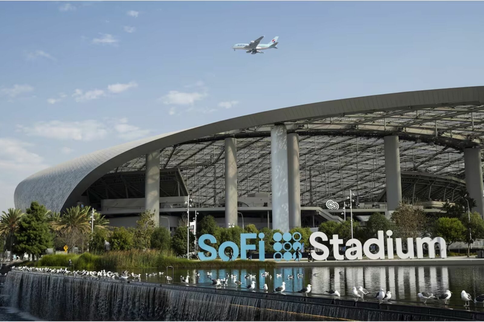 Empleados del SoFi Stadium amenazan con huelga durante el Mundial de 2026 en EE. UU.