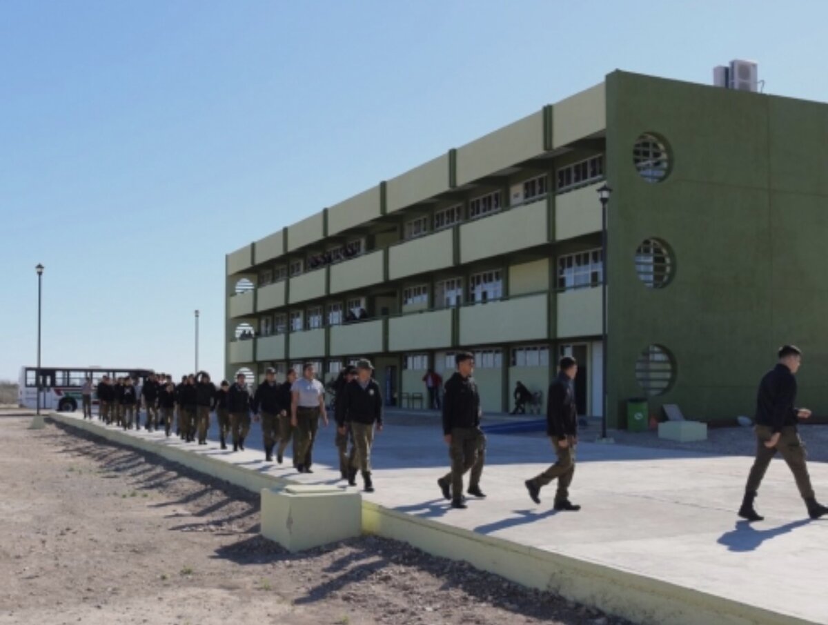     CECyTEC Militarizado perfila nueva generación y afina detalles de ingreso escolar