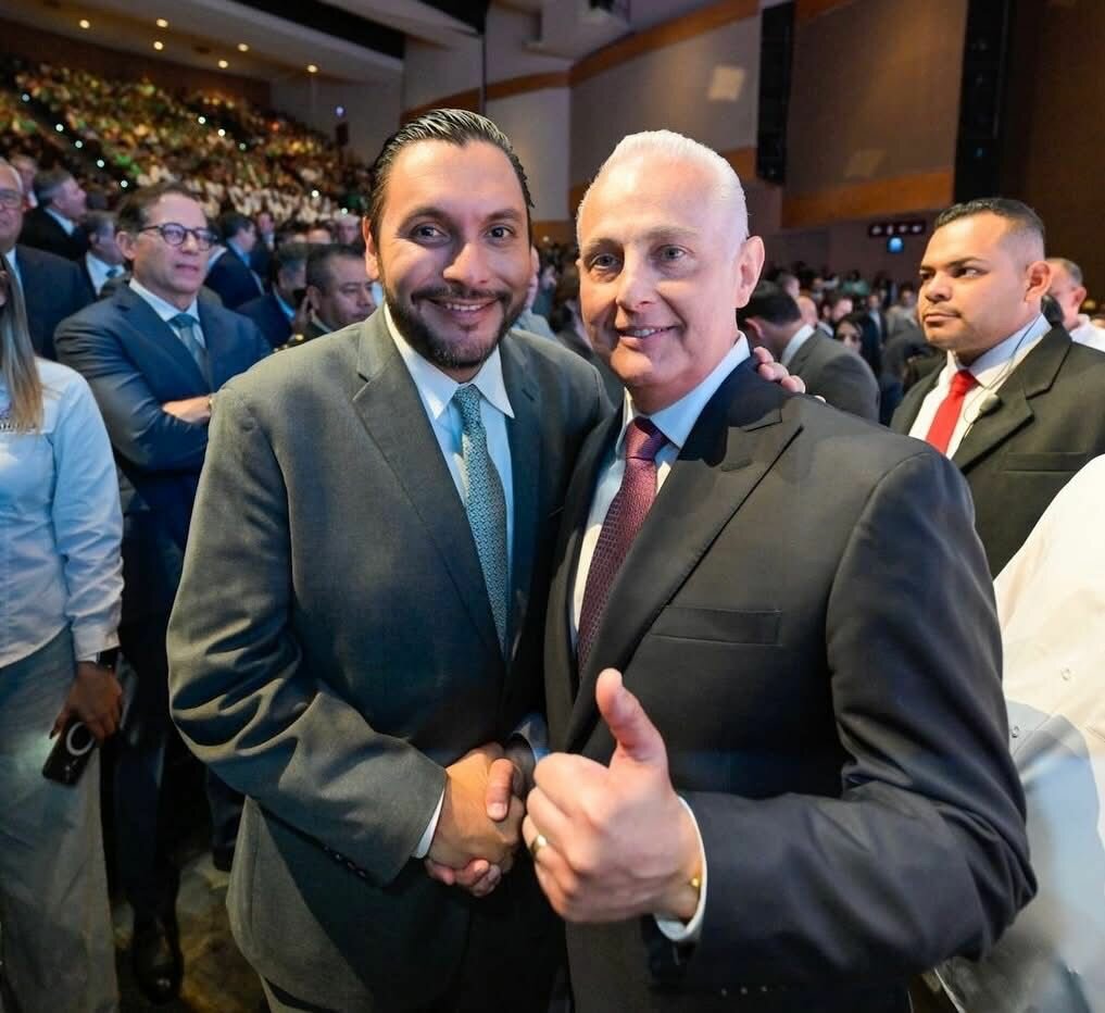 Carlos Villarreal expresa condolencias por el fallecimiento del alcalde de Torreón