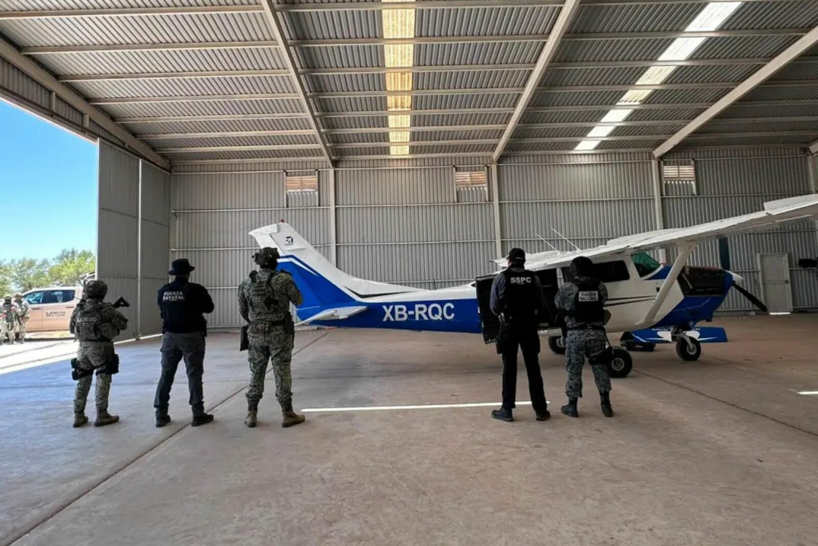Golpe al crimen en Mexicali: decomisan droga, recuperan vehículos y aseguran avioneta