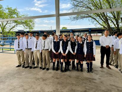 Secundaria Juvenal Boone graduará 165 alumnos y mantiene alta demanda de ingreso