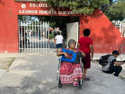 Desde su llegada observó una operación fluida en la casilla.  La ciudadana Hilda Calvillo, vecina de la colonia Ribera de Monclova, acudió este domingo