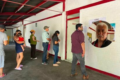 Ciudadano foráneo destaca agilidad y ambiente pacífico en casilla especial instalada en Monclova