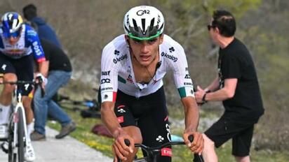 Isaac del Toro termina 12° en su debut en Tour Auvergne-Rhone-Alpes