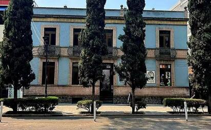 Poetas acusan despojo con desaparición de Casa López Velarde