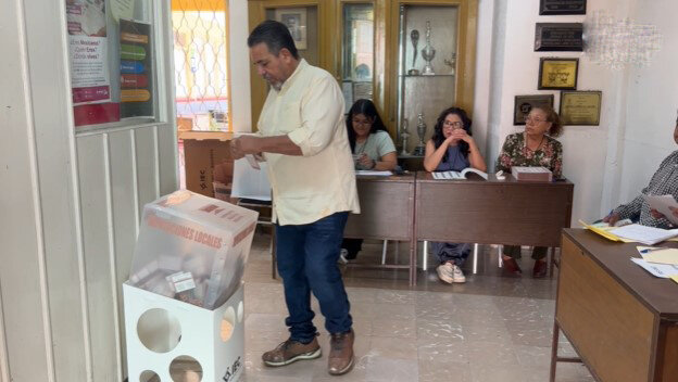 Torreón vive jornada electoral con poca afluencia