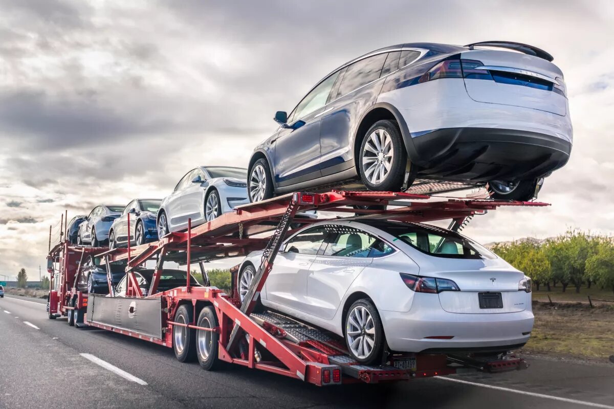 Exportaciones de autos crecen pero caen envíos a Estados Unidos
