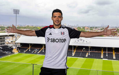 Raúl Jiménez deja Fulham y queda como agente libre tras contrato
