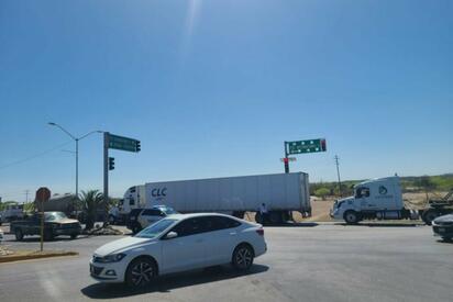 Buscan mantener abiertas las dos casetas comerciales en Eagle Pass