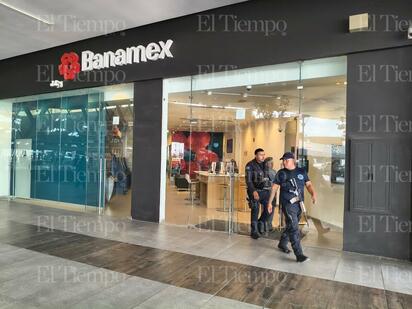 Intenta asaltar Banamex en Paseo Monclova y huye en taxi tras fracasar el atraco
