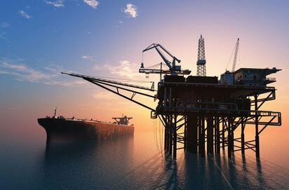 Los precios del petróleo retrocedieron tras el anuncio de suspensión de ataques entre Irán e Israel, en medio de tensiones aún vigentes en Medio Oriente.