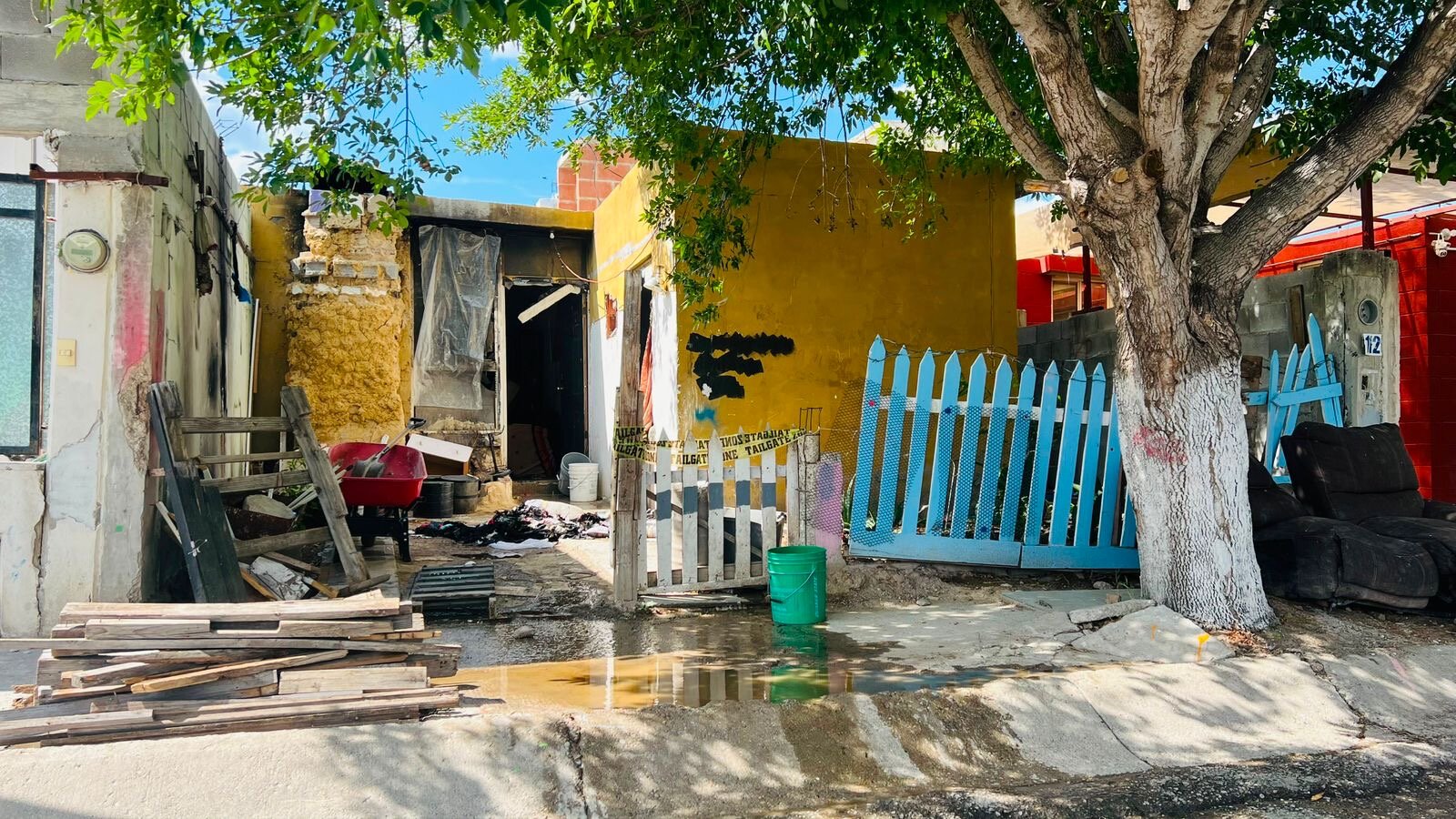 Localizan sin vida a hombre en la colonia Acoros; autoridades investigan el caso