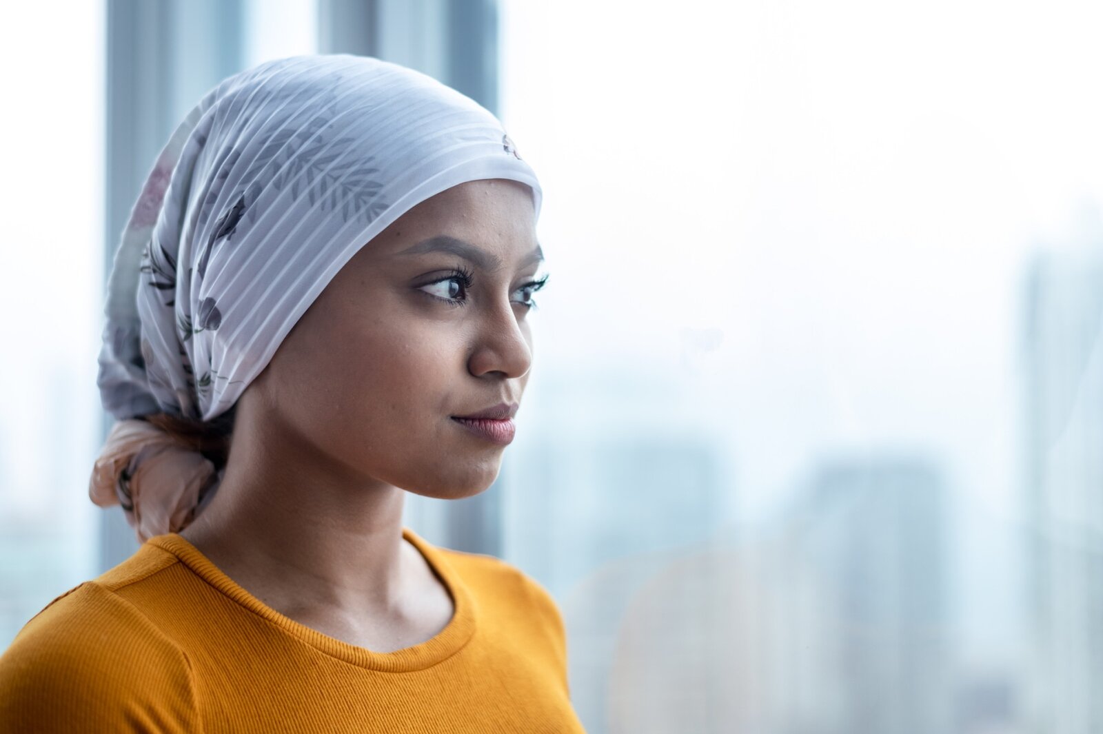 Un estudio reciente ha revelado que las mujeres jóvenes pertenecientes a minorías raciales y étnicas en Estados Unidos enfrentan un mayor riesgo de fallecer