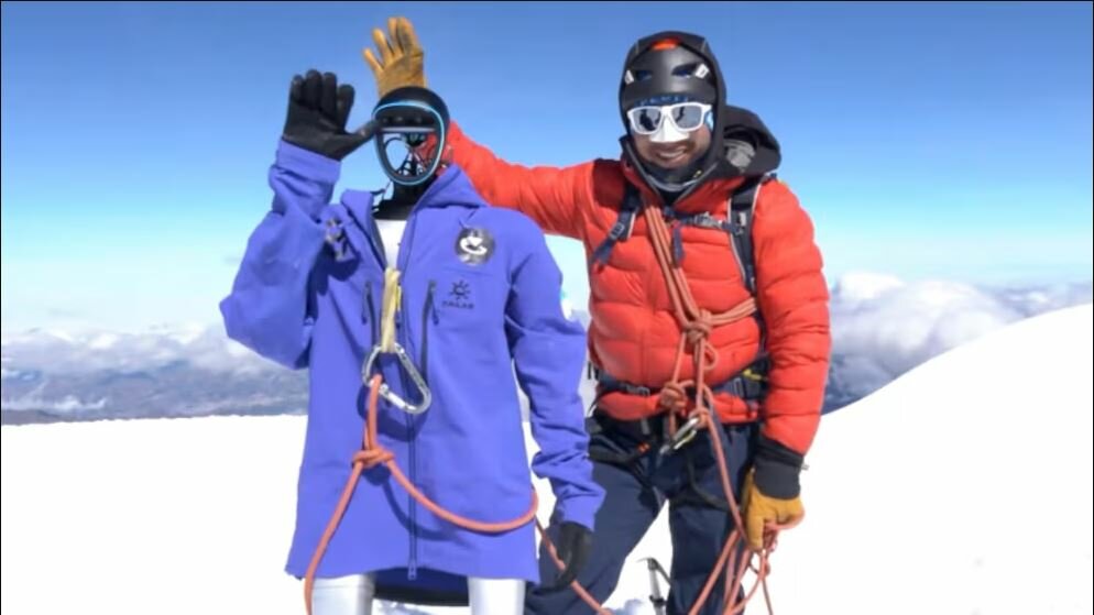 Robot humanoide alcanza la cima del Chimborazo y apunta al Everest