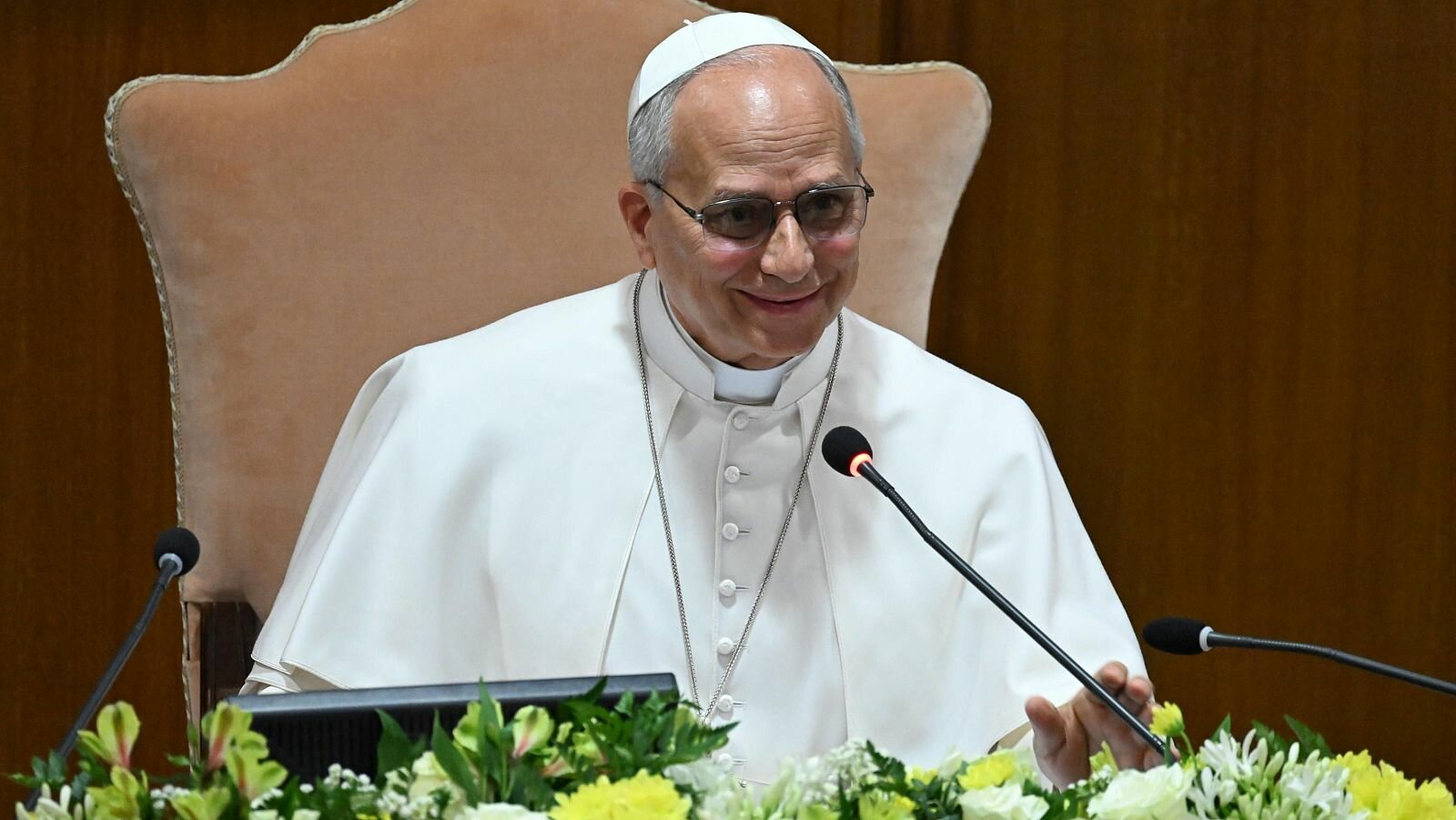Papa León XIV visita Montserrat en medio de denuncias de abuso sexual