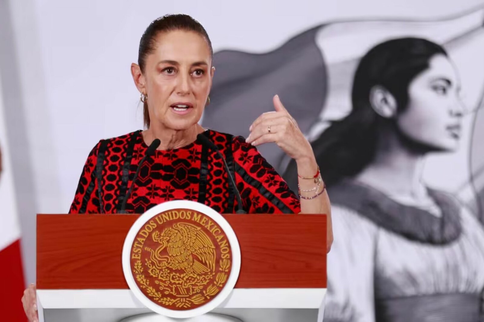 Sheinbaum evalúa apertura del Fan Fest en el Zócalo para el Mundial 2026