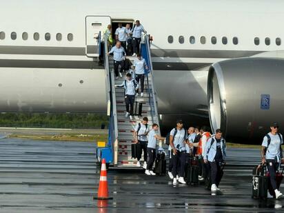 Uruguay llega a Cancún para concentrar previo al Mundial