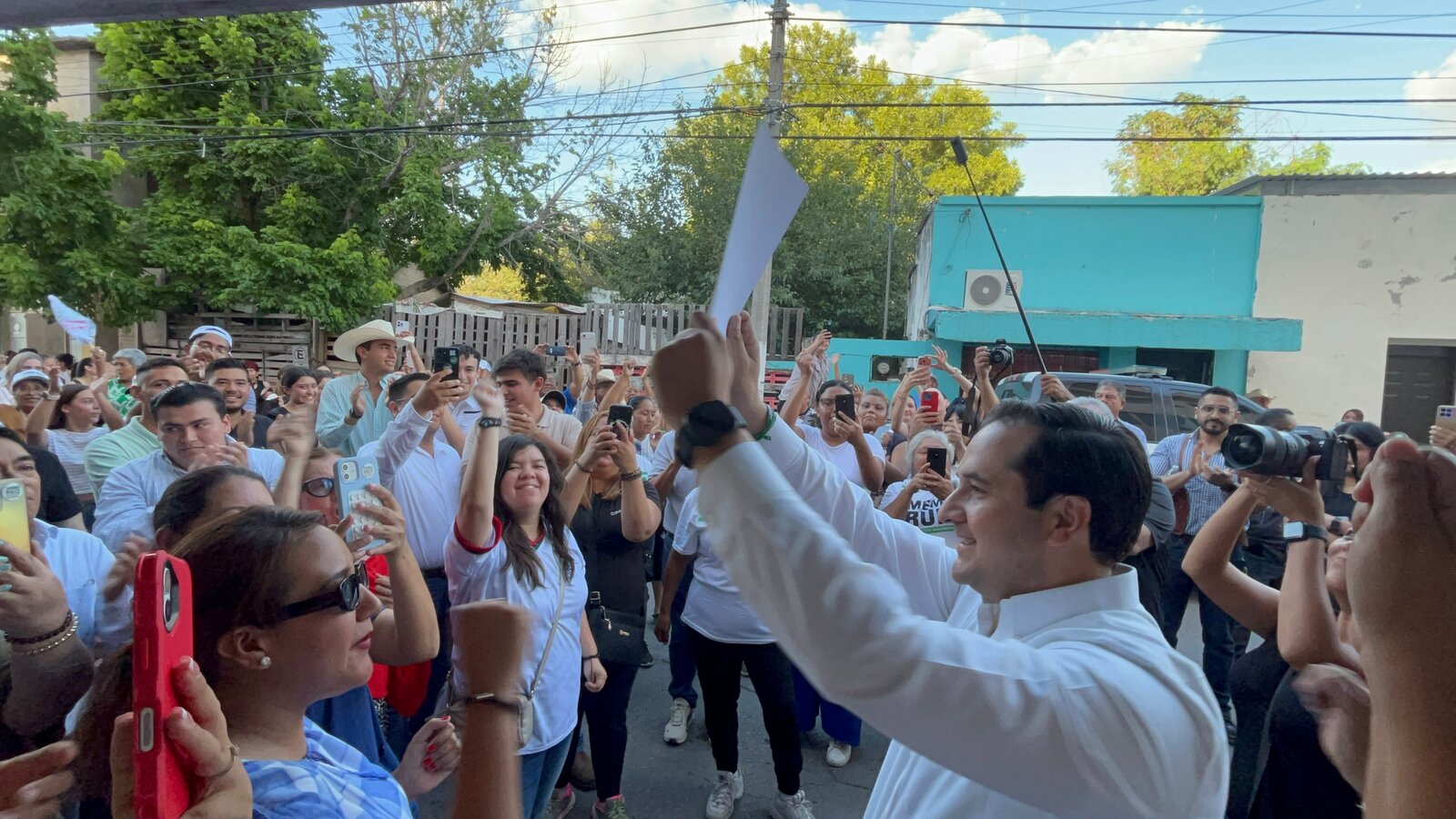 Es Memo Ruiz el diputado electo en el distrito 02