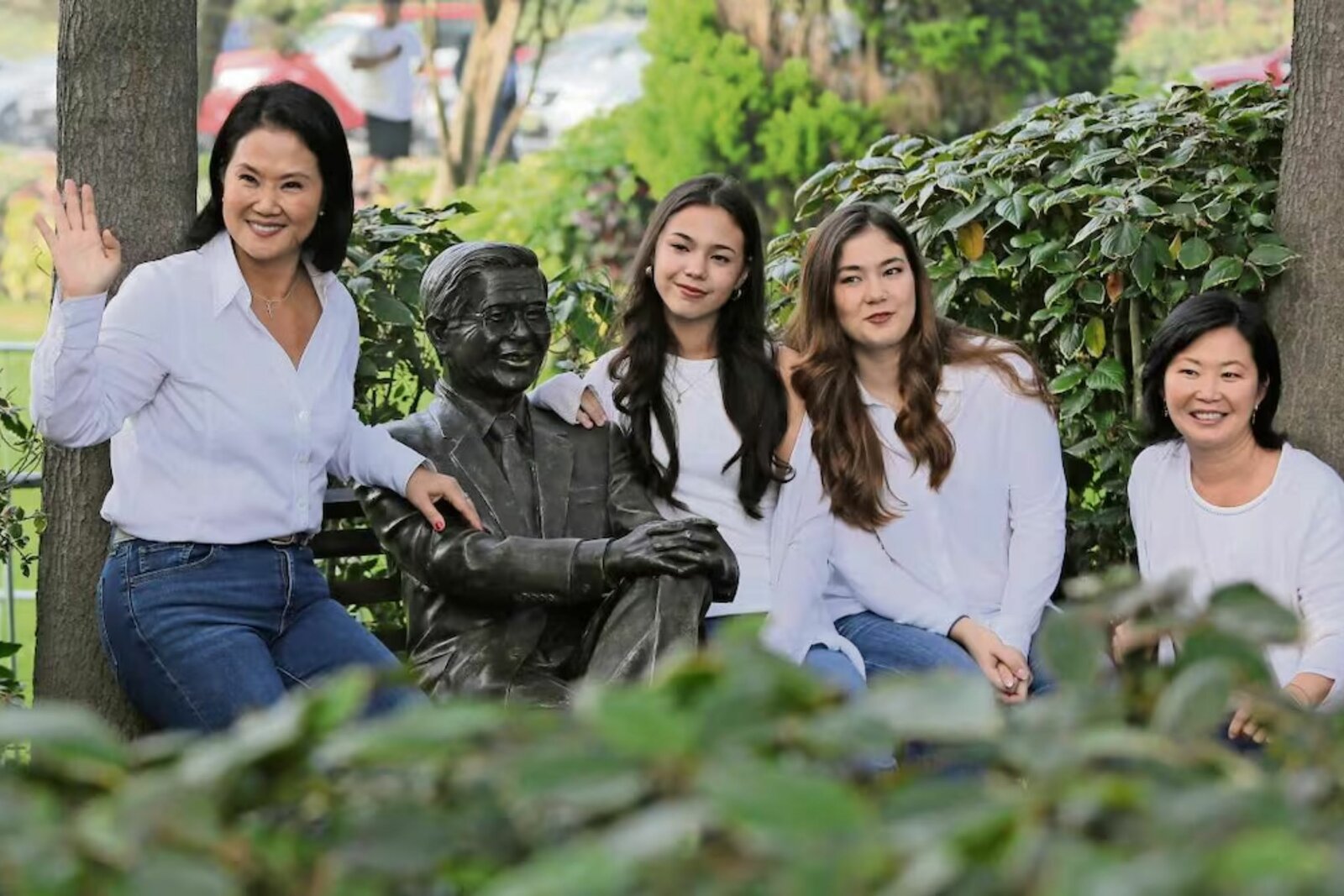 Keiko Fujimori mantiene ventaja mínima en conteo presidencial de Perú con 98% de actas escrutadas