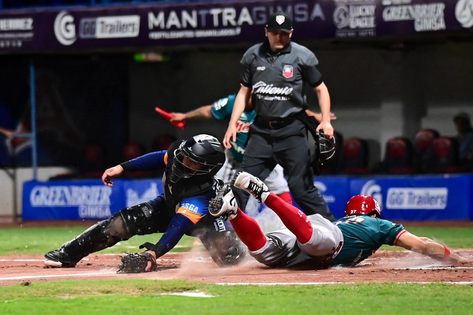 Acereros deja ir otra serie en casa; caen por paliza ante Diablos