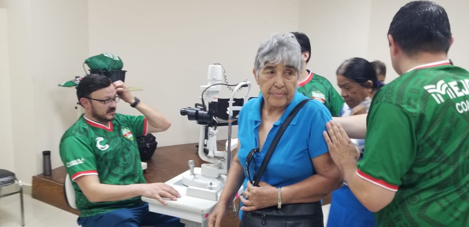 Más de 250 personas recuperan la vista en programa de cirugías
