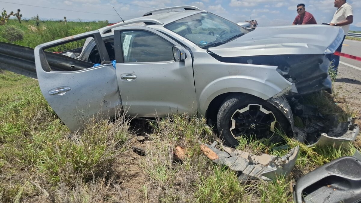 Trágico accidente en carretera a Monclova deja una mujer sin vida y a su hijo gravemente herido