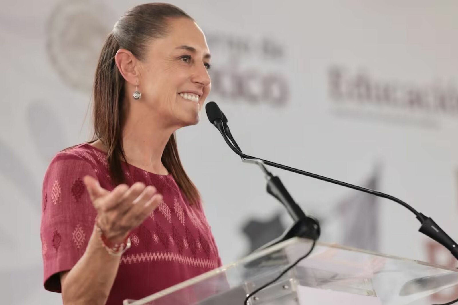 El mensaje de Sheinbaum a los niños en plena protesta de la CNTE: menos celular y más juego