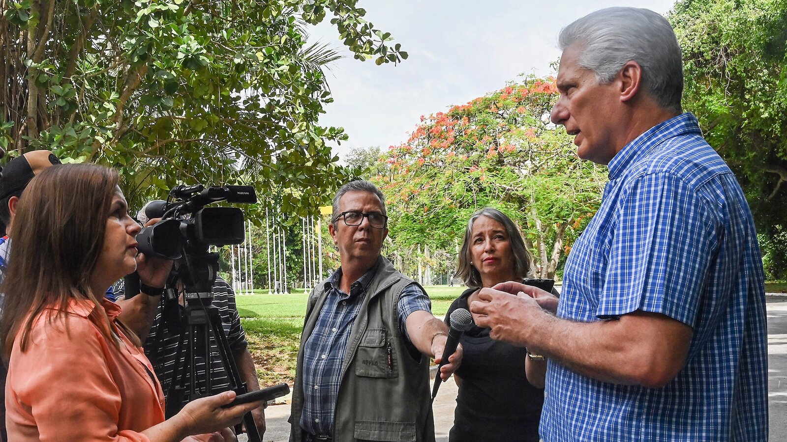 Díaz-Canel anuncia cambios al modelo económico de Cuba