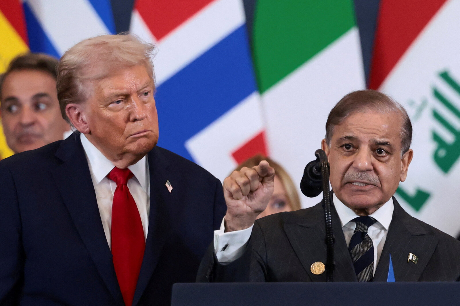 Trump y Pakistán prevén firma digital de acuerdo con Irán