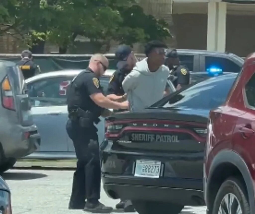 Tiroteo en centro comercial de Carolina del Sur deja heridos