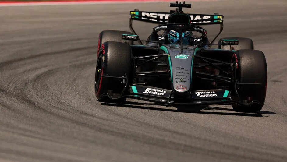 George Russell logra la pole en Gran Premio de Barcelona