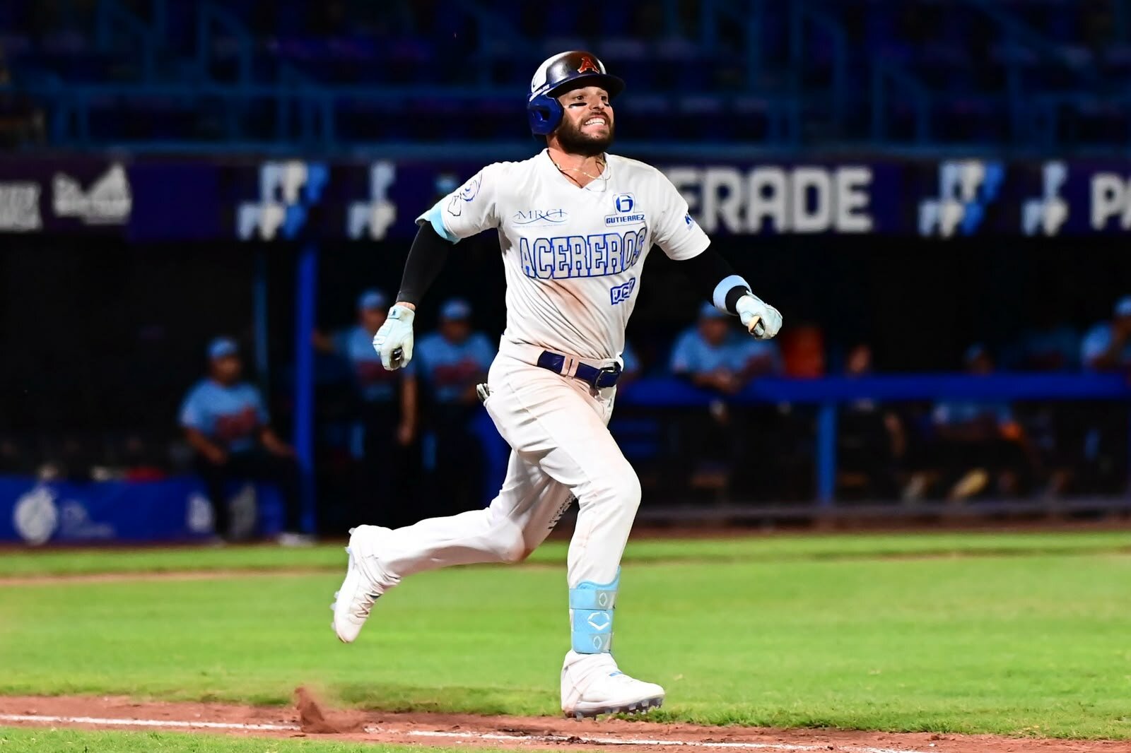 Acereros deja tendidos a Tigres y amarra la serie