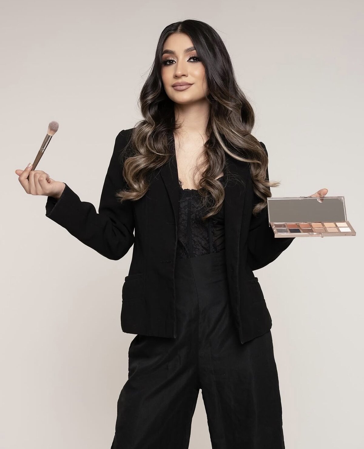 De tutoriales a éxito: la pasión de Evelyn Solis por el maquillaje