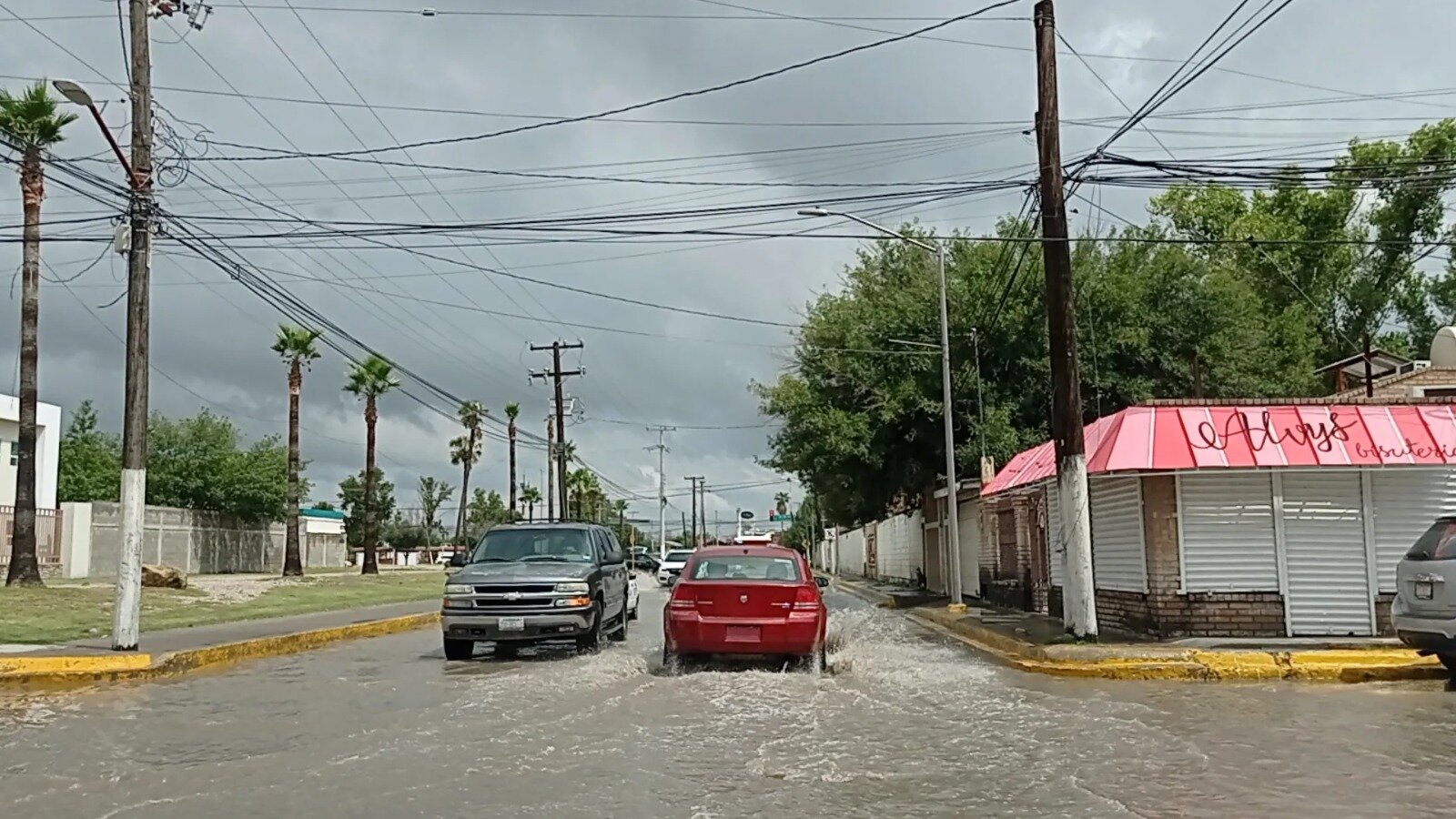 Llegan lluvias y tormentas a partir de esta noche; prevén inicio de semana con clima inestable