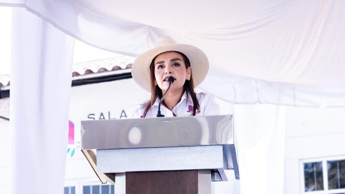 TEPJF ordena revisar denuncia de Grecia Quiroz contra Noroña por violencia política