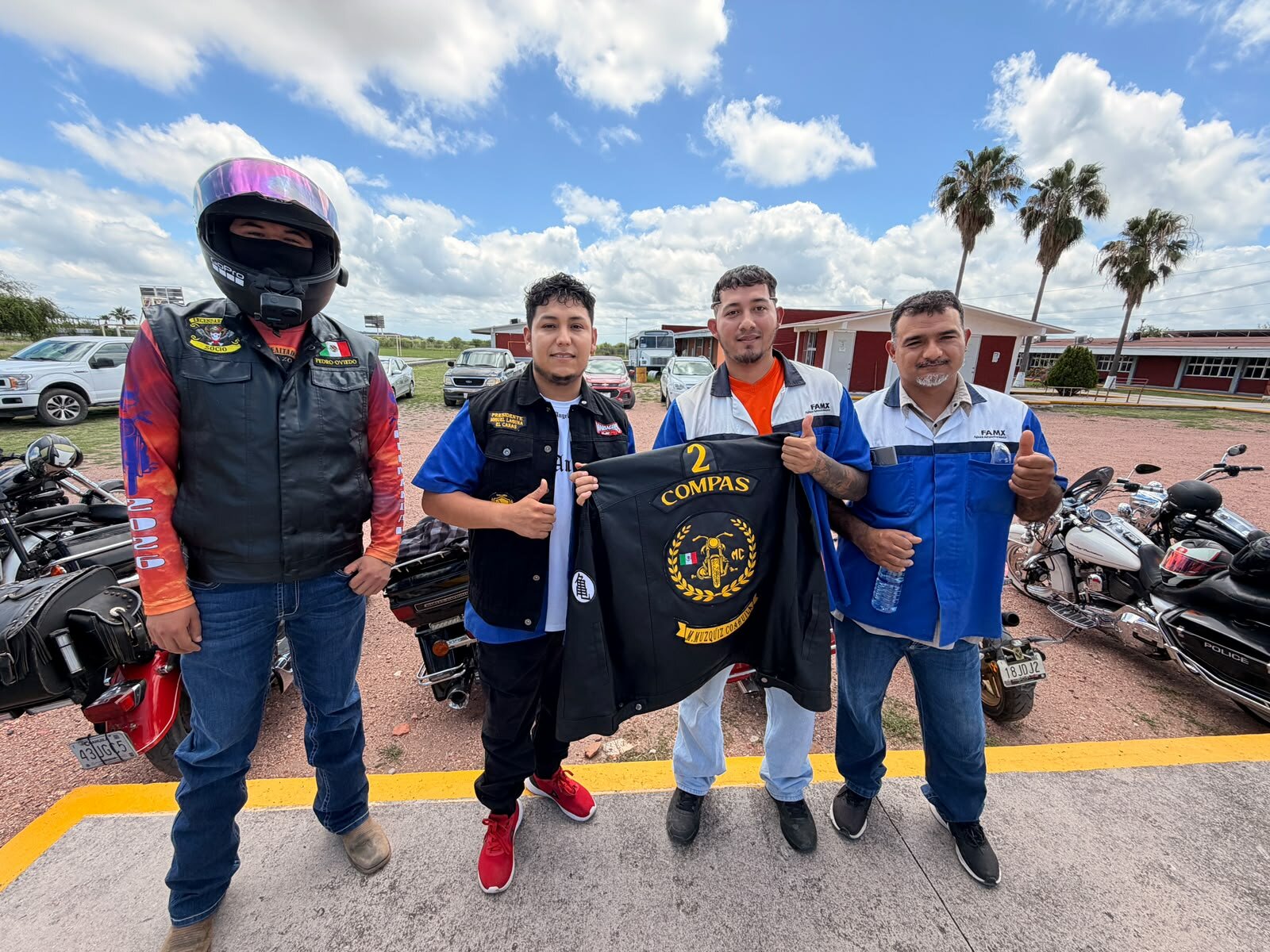 Motociclistas reciben capacitación vial en CECyTEC Palaú para prevenir accidentes