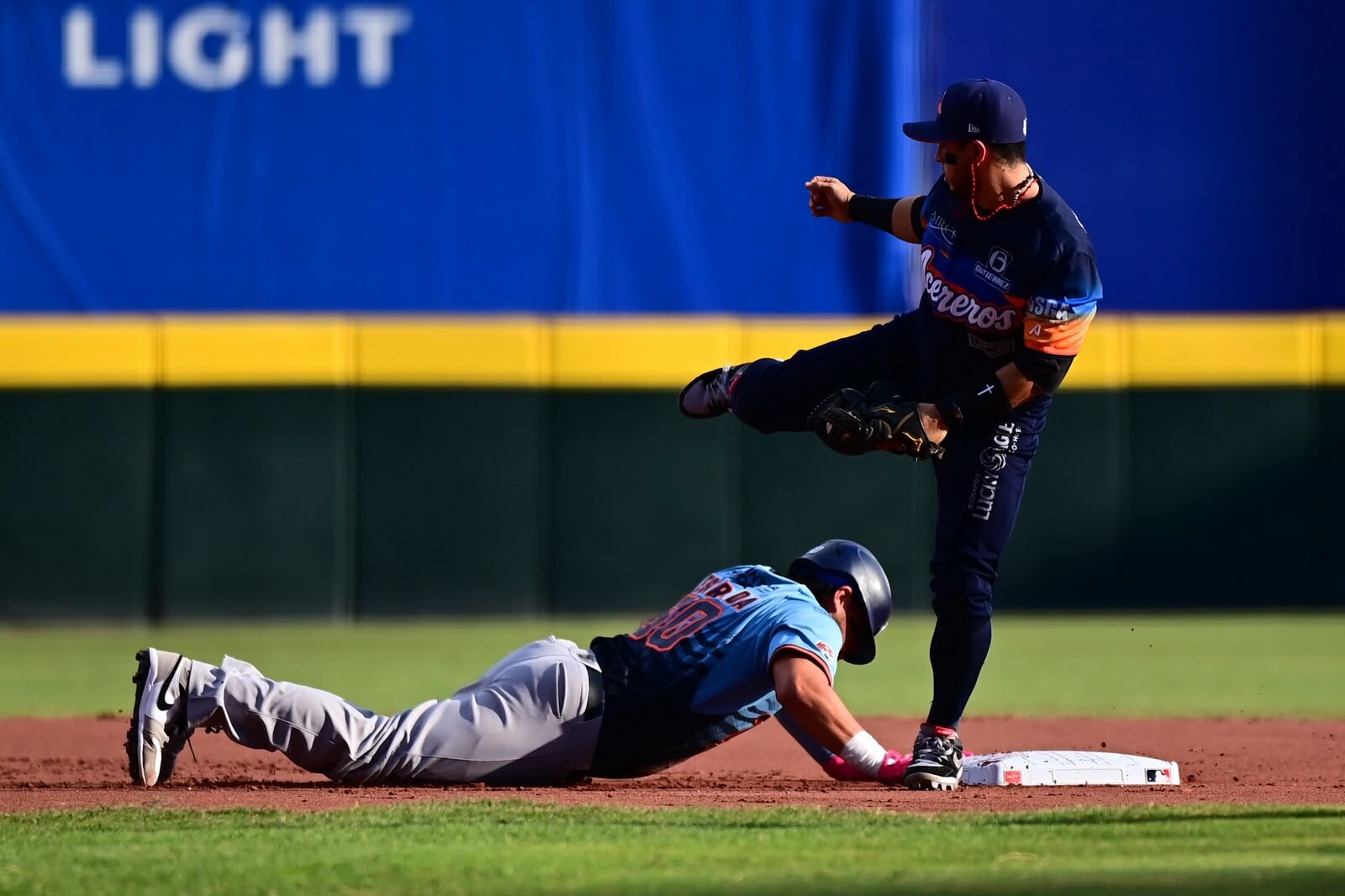 Tigres se queda con el de la honra