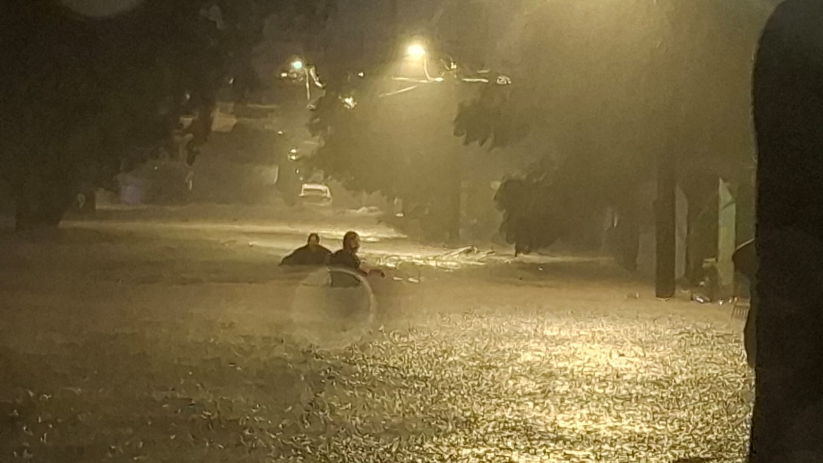 Lluvia paraliza vialidades; Piedras Negras queda bajo el agua