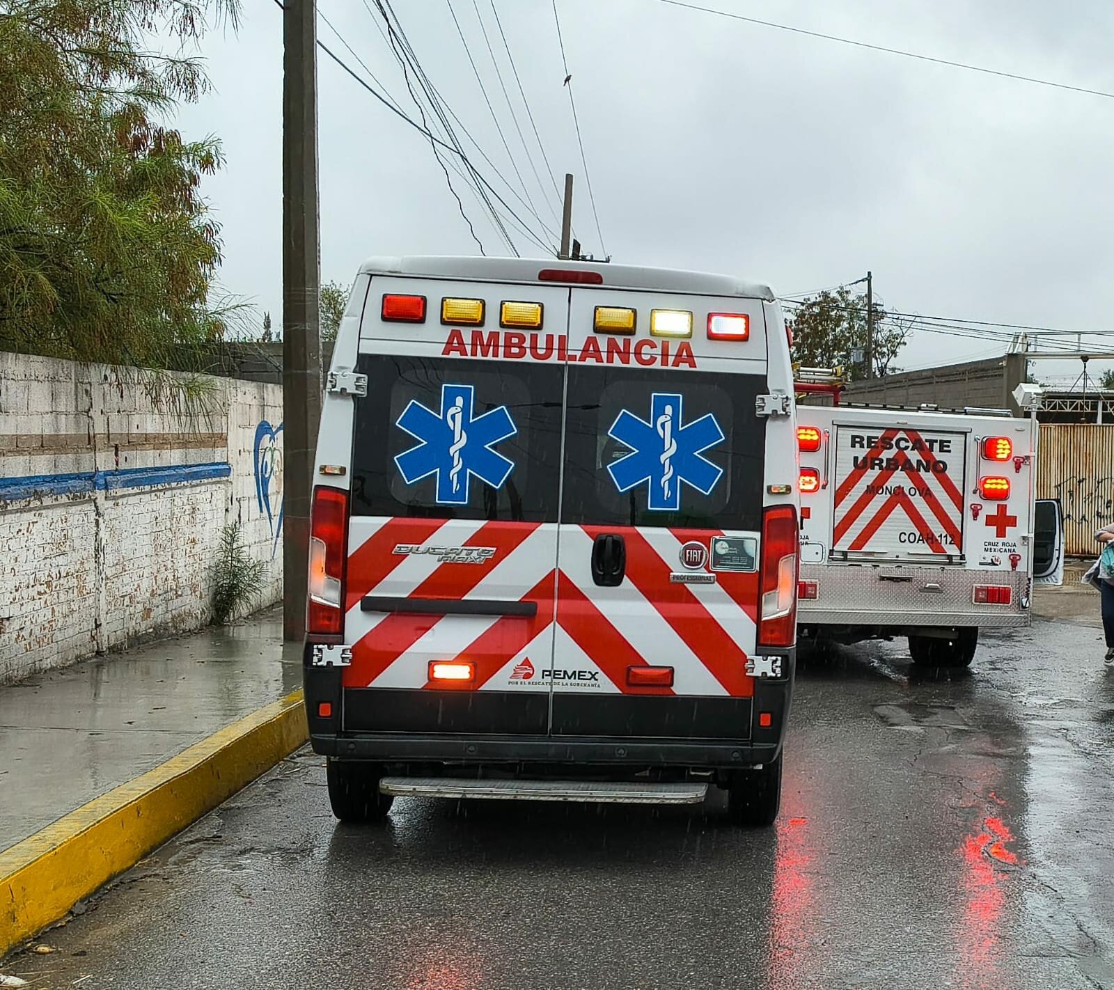 Adolescente sufre descarga eléctrica durante inundación en Monclova