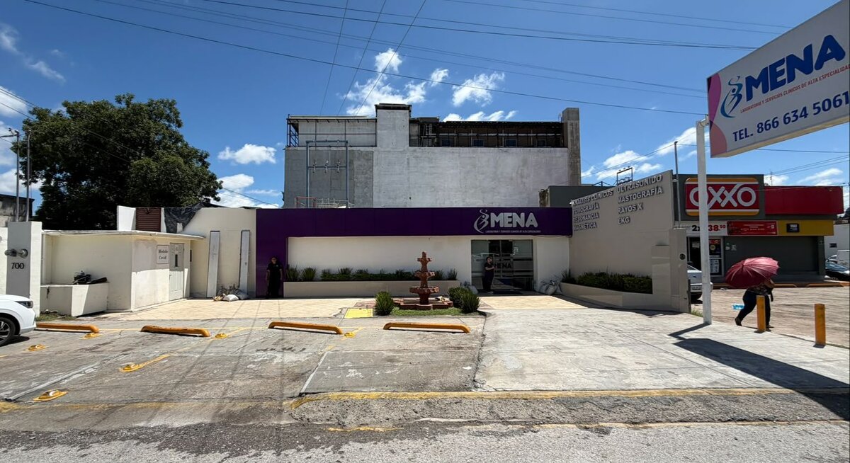 Muere adulta mayor tras desvanecerse afuera de laboratorio en Monclova