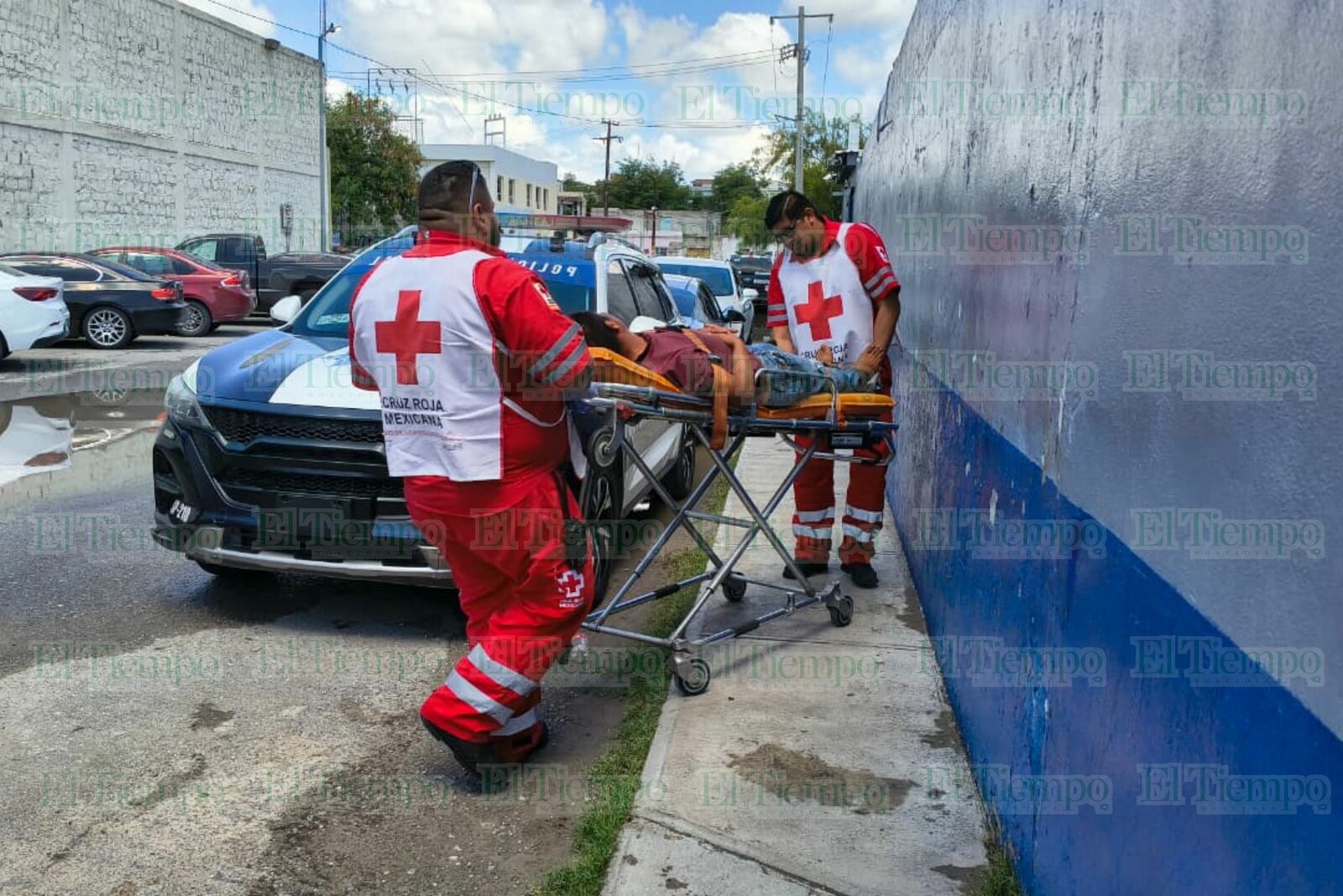 SEGURIDAD Sufre crisis médica dentro de Seguridad Pública Municipal de Monclova. MONCLOVA COAH.- Un hombre asegurado por elementos de Seguridad Pública Municipal