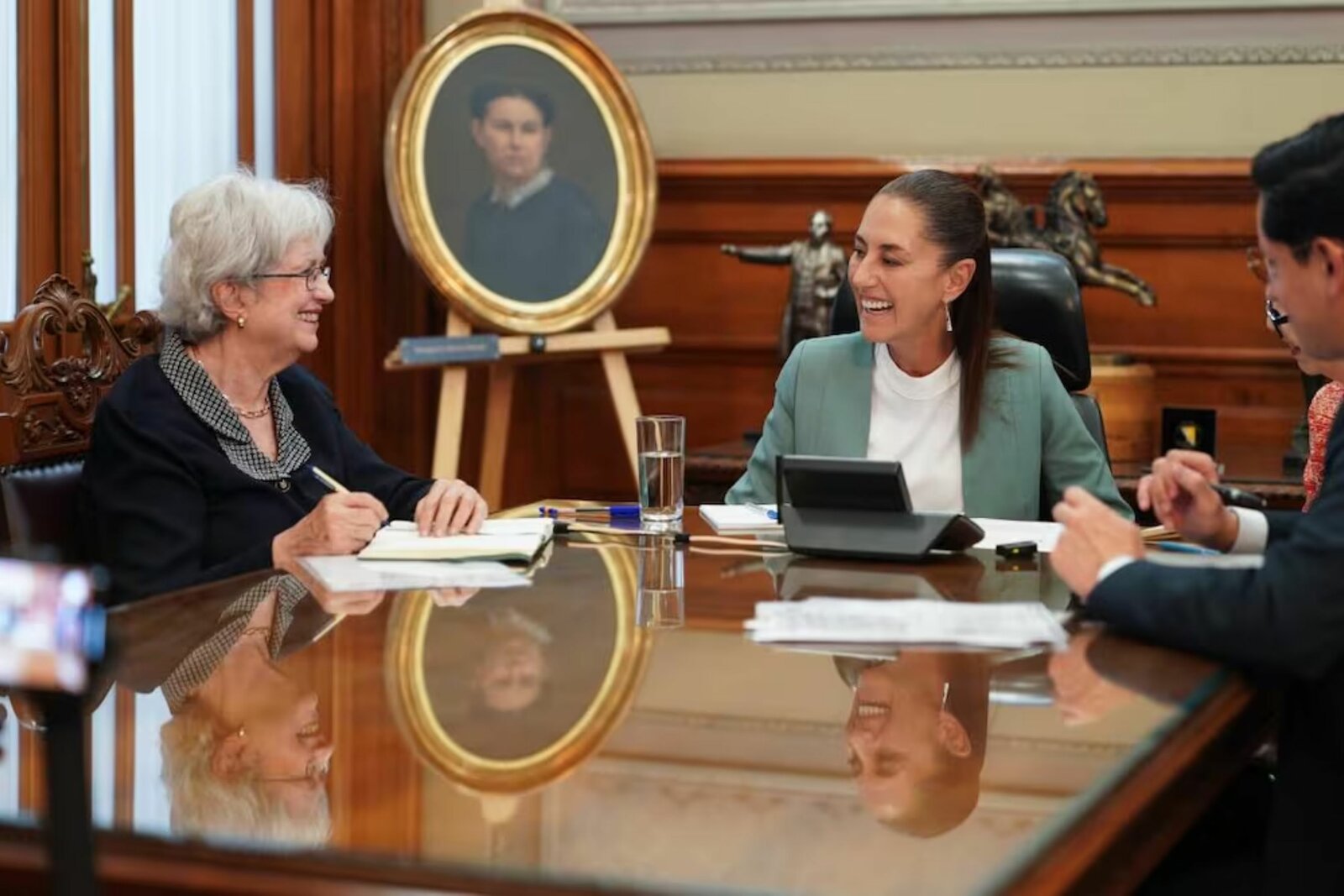 Sheinbaum y Mia Mottley fortalecen cooperación entre México y Barbados