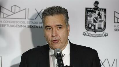 Waldo Fernández pide licencia como senador