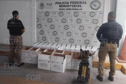Aseguran en Hermosillo 200 litros de metanfetamina enviados por paquetería