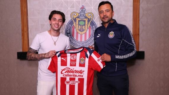Jordan Carrillo llega a Chivas tras su explosión en Pumas con 6 goles